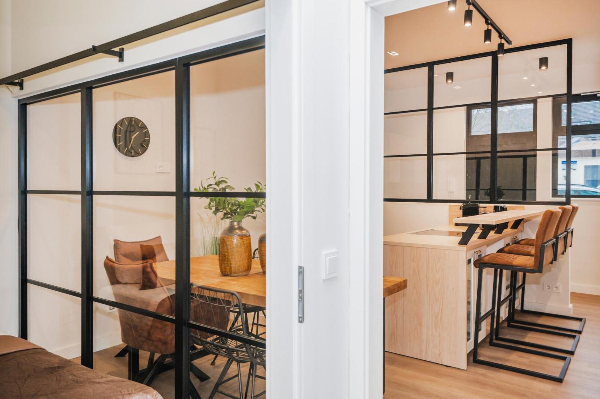 S331 - Luxurious Two Bedroom Duplex Apartment In Keulen Buitenkant foto