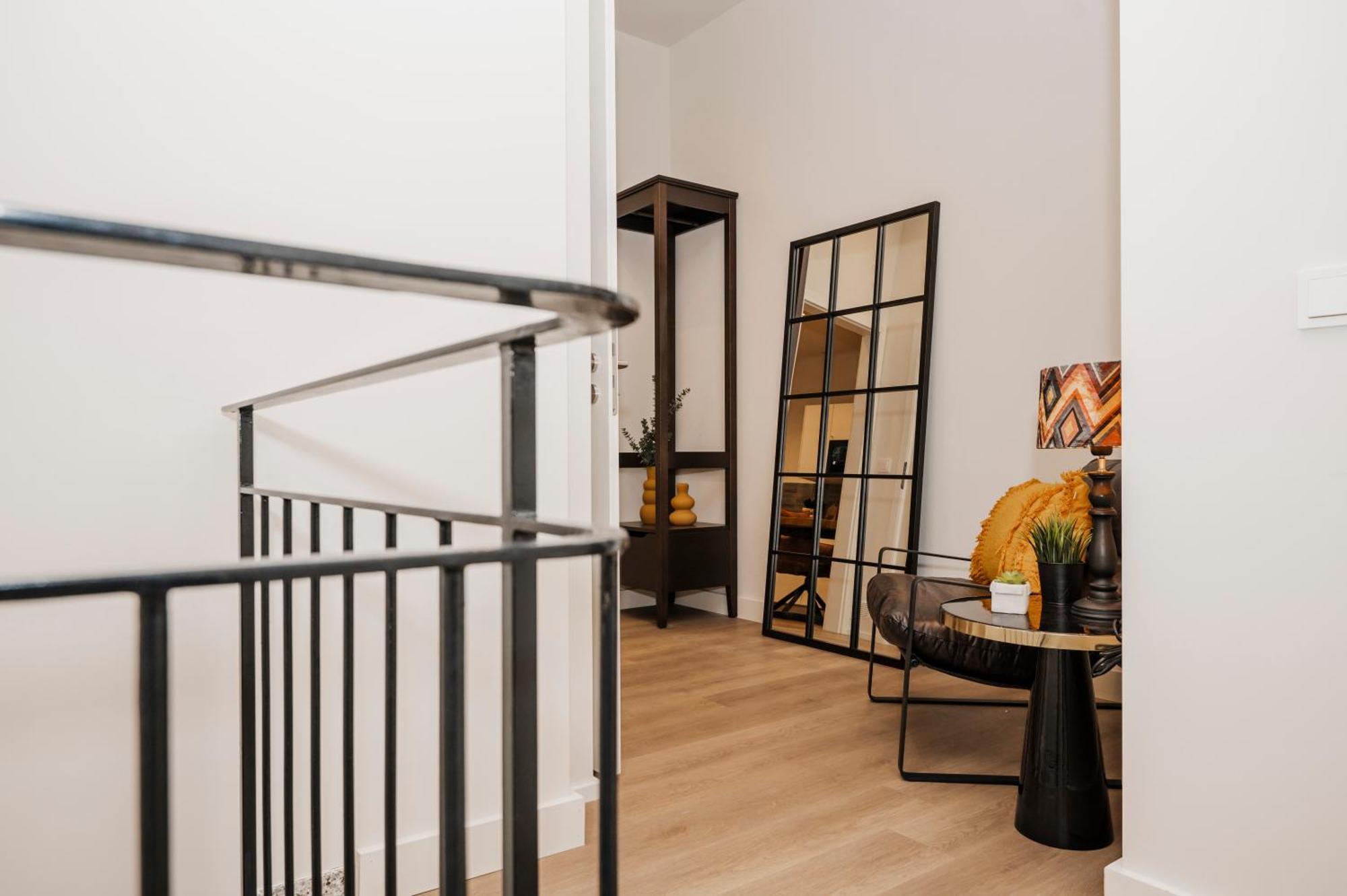 S331 - Luxurious Two Bedroom Duplex Apartment In Keulen Buitenkant foto